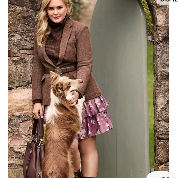 Ladies Skirt - Picture 3 of 9